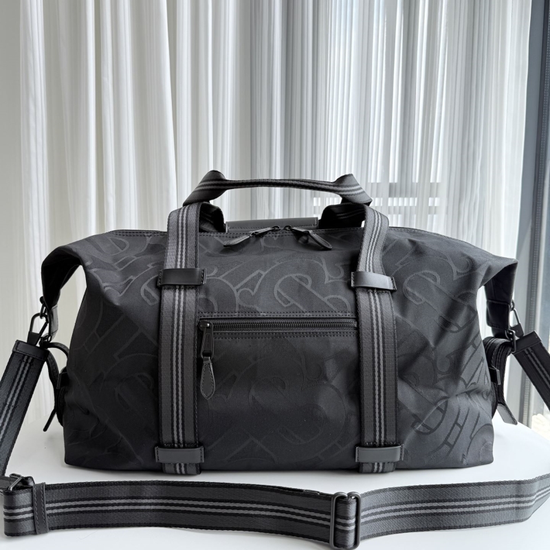 Bv*b*rry travel bags
